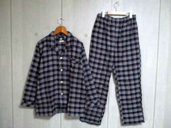 j321　未使用　DAKS　LONDON　ダックス　ルームウエア　パジャマ　黒×グレー　7-8