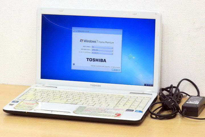 dynabook T350⁄46BW TOSHIBA ノートPC PT35046BSFW リュクスホワイト 