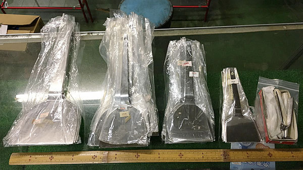 蔵出し市 コテ まとめて 132本 大量 お好み焼き もんじゃ焼き 焼きそば 返し かえし 起し金 鉄板焼き ヘラ へら こて 厨房機器 売買されたオークション情報 Yahooの商品情報をアーカイブ公開 オークファン Aucfan Com