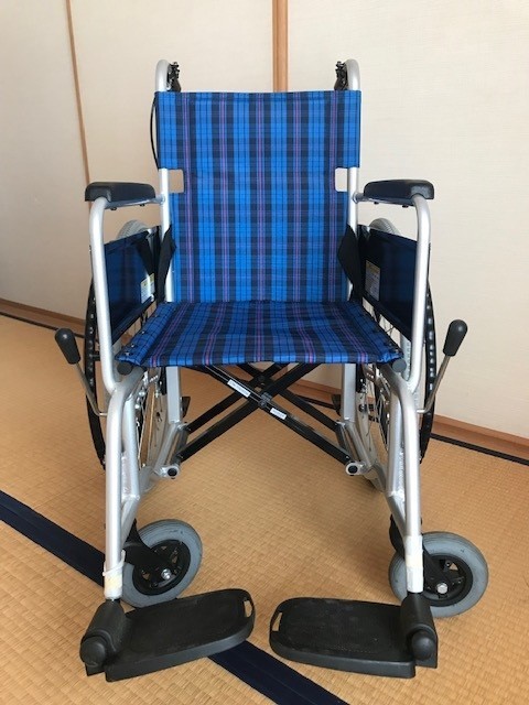 車椅子 自走式車椅子 中古品 ☆車いす☆ 中古 ♪綺麗♪ 中古車椅子の 