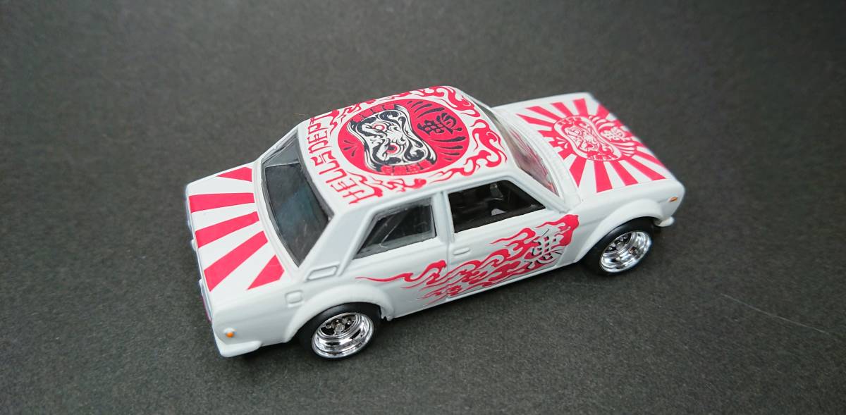 0 Datsun White HELLS DEPT DATSUN HOUSE - 1⁄64 Street KAIDO V1 ご