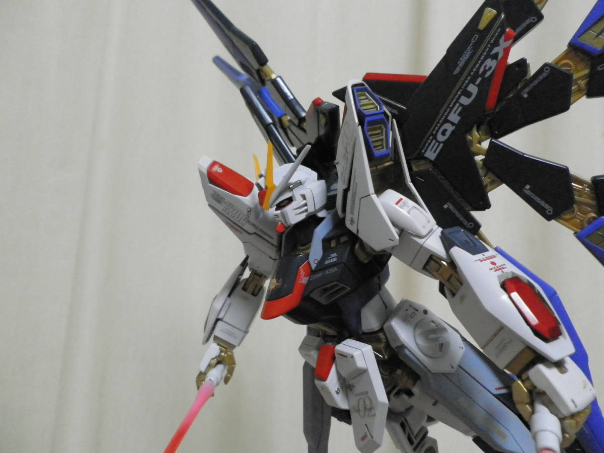 MG ストライク フリーダム 【塗装改修完成品】 ガンダムSEED・DESTINY