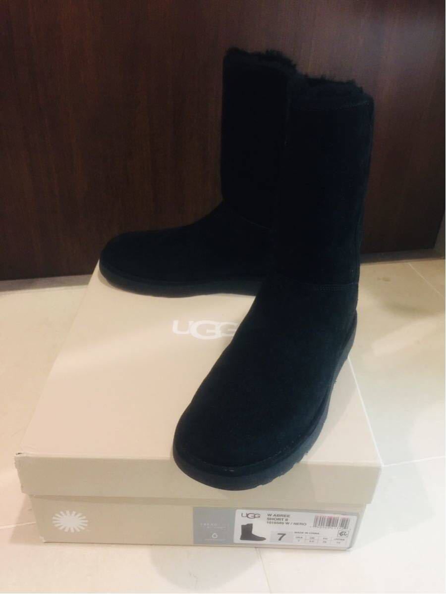 【新品☆送料無料】UGG ABREE SHORT II サイズ7 ブラック UGG オーストラリア ブランド別