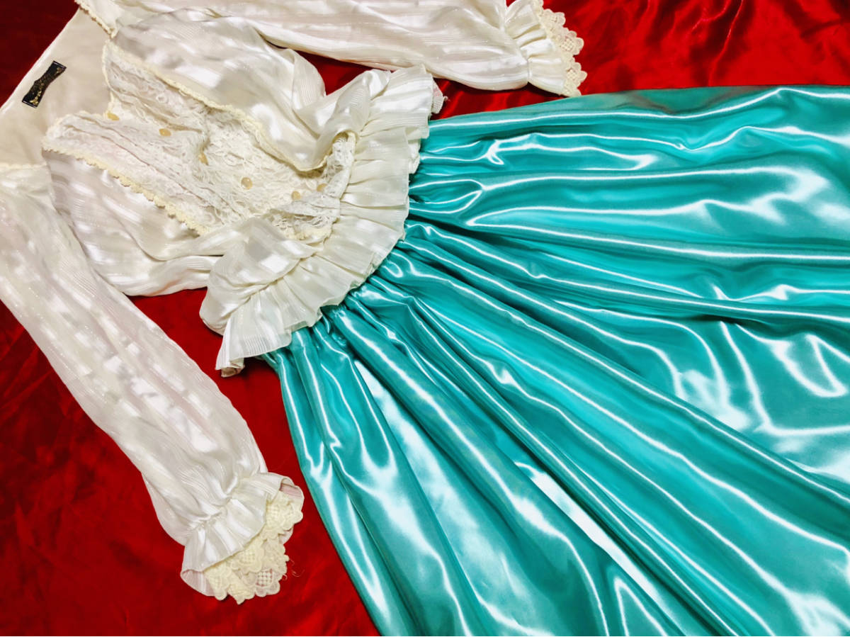 新作登場，限定セール Aya 超 つるつる 光沢 煌めき とろみ ブラウス&光沢強サテン 艶々 スカート ライトグリーン 清楚 女装 コスプレ フェチ OL イベコン 秘書(その他)｜売買されたオークション情報、yahooの商品 その他