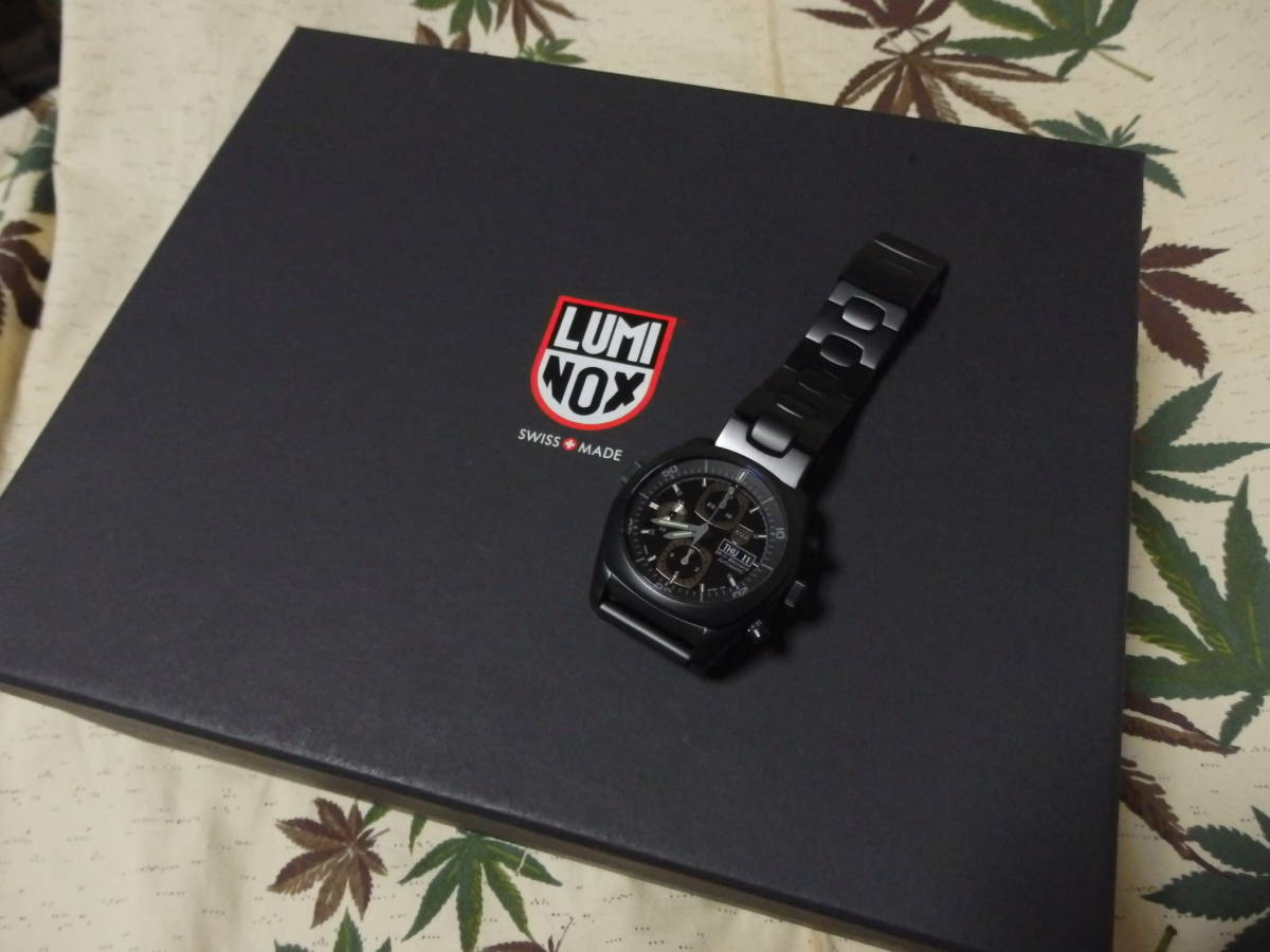 LUMINOX ブラックバード クロノグラフ 自動巻き SR-71 ルミノックス 