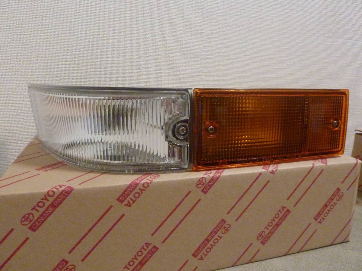 AE86 レビン 後期 純正コーナーランプ 右 12-244R | ヤマダウェブコム