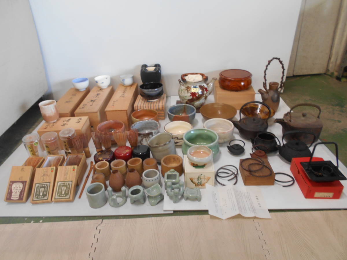 茶道具 | 湯沸 鉄瓶 小振 急須 - 金属工芸 時代物 煎茶道具 共箱 造