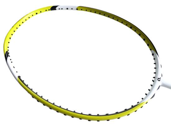 ◆apacs◆LETHAL 6 WHITE/YELLOW◆5U軽量◆SLIM FRAME◆Hi-SPEED◆MAX35LBS◆バドミントンラケット