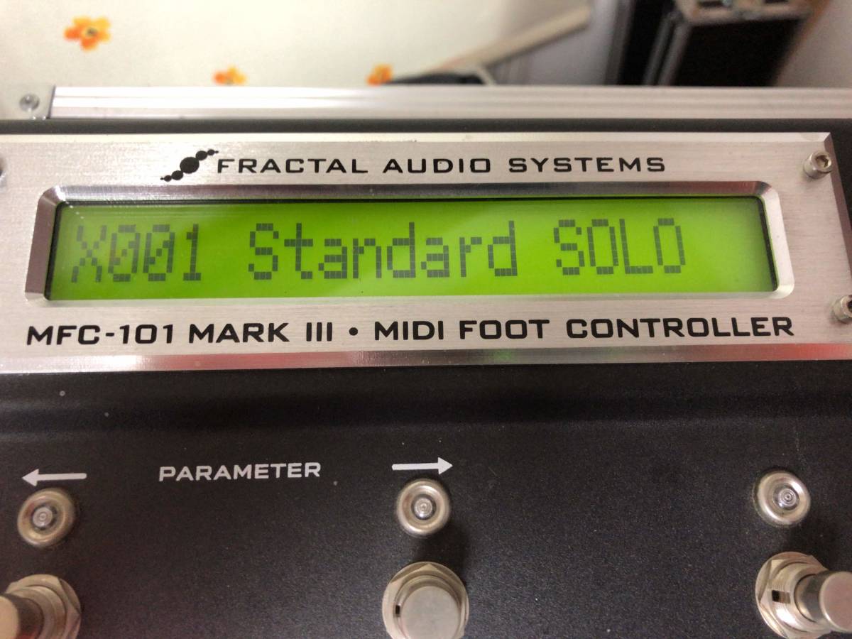Fractal Audio Systems Axe-Fx II(ラックケース付) ＆ MFC-101 III