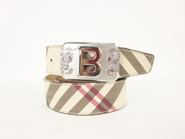 極美品✨️BURBERRY ノバチェック ベルト レディース 派手 シルバー金具 □□ BURBERRY バーバリー ノバチェック ベルト バックル取外し可