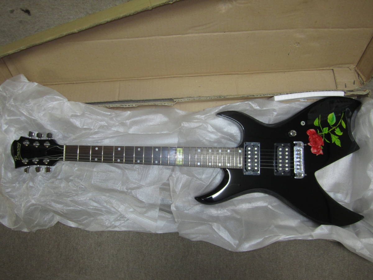  品 Burny BG-125X YOSHIKI X JAPAN Fernandes デッドストックエレキギター フェルナンデス YOSHIKIモデル 1993年当時店頭展示品(フェルナンデス)｜売買されたオークション情報、yahooの商品情報をアーカイ 本体