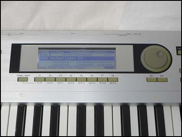 ☆KORG コルグ TRITON Le 61 シンセサイザー 61鍵 USED☆ 【公式通販】