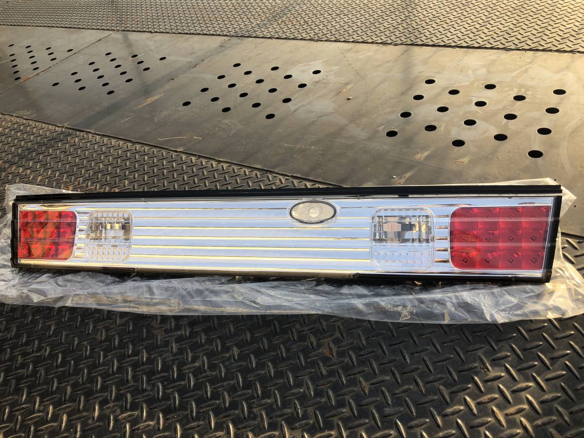 シルビア S14 テール（パーツ｜車用品）：車用品 s14シルビア l 希少 