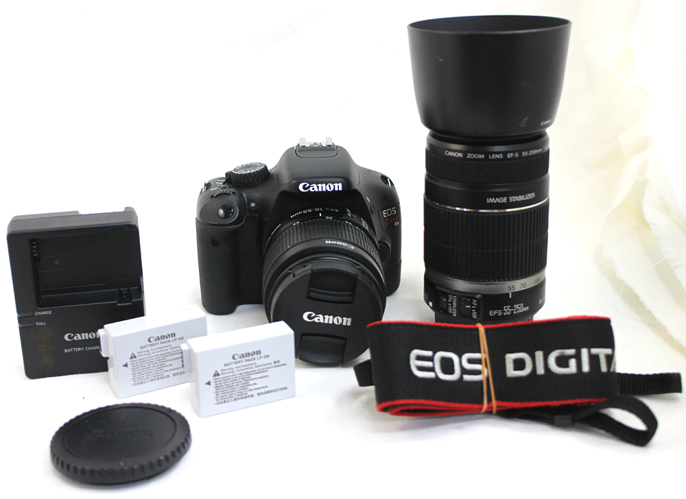 Canon】EOS Kiss X4 / EF-S 18-55mm F3.5-5.6 IS Ⅱ、EF-S 55mm-250mm