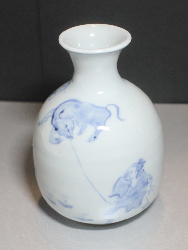 青山禮三 高さ20.5㎝ 花生 花入 草の頭窯（作）染付祥瑞文様徳利