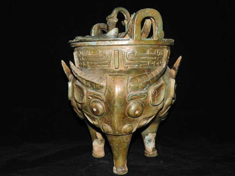 青銅器 重さ 金象嵌饕餮紋鼎形大香炉☆紫檀台 治『平安宣徳三谷』款 青