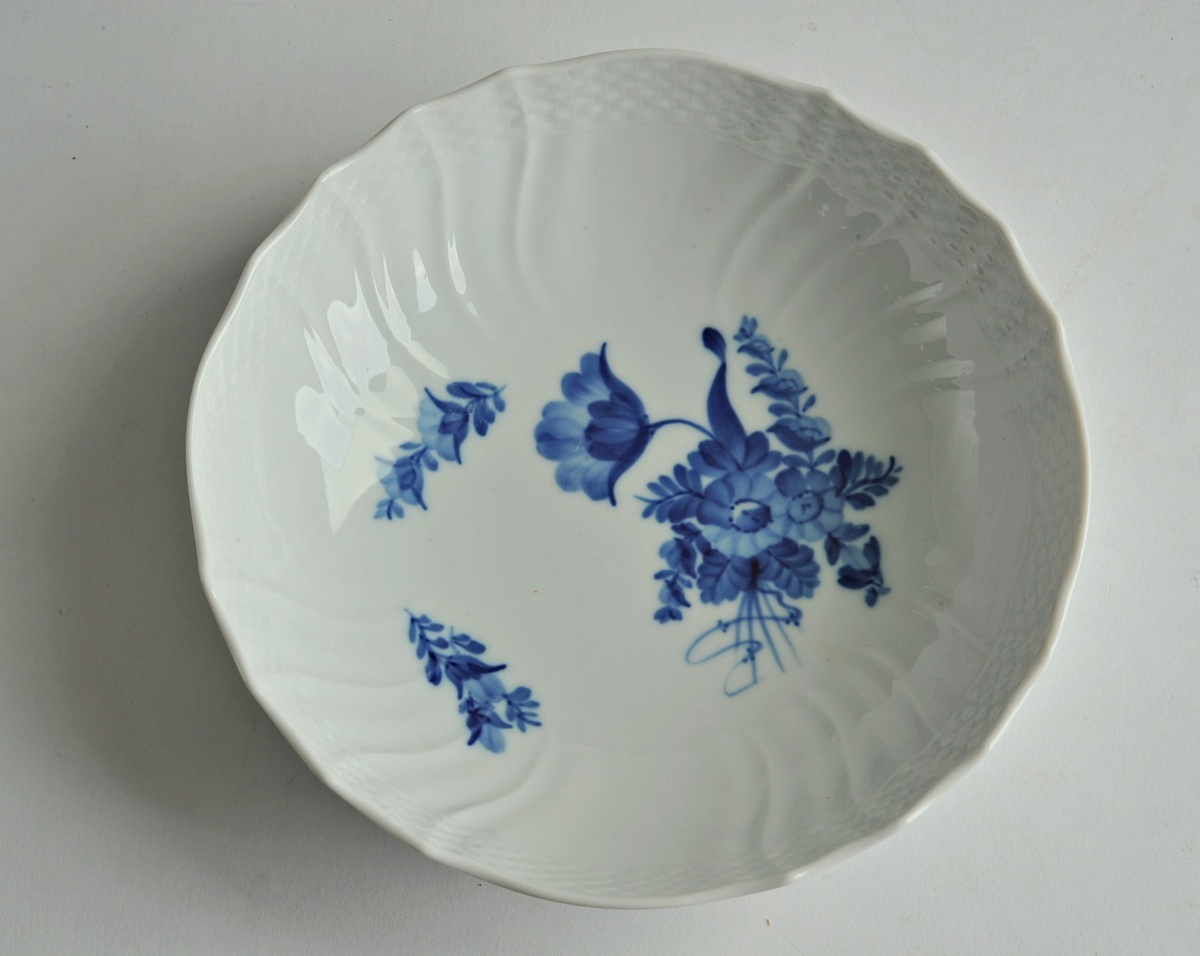 ◆ロイヤルコペンハーゲン　ブルーフラワーカーブ　鉢２点と大皿のセット◆ROYAL COPENHAGEN　_5