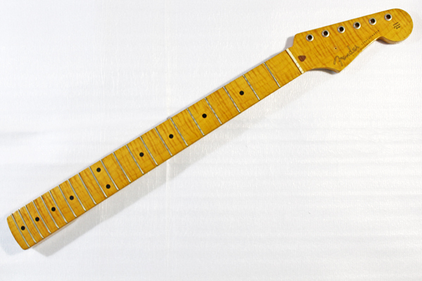 ☆Fender Japan ST-57 ストラト・メイプルネック トラ目ネック Made in