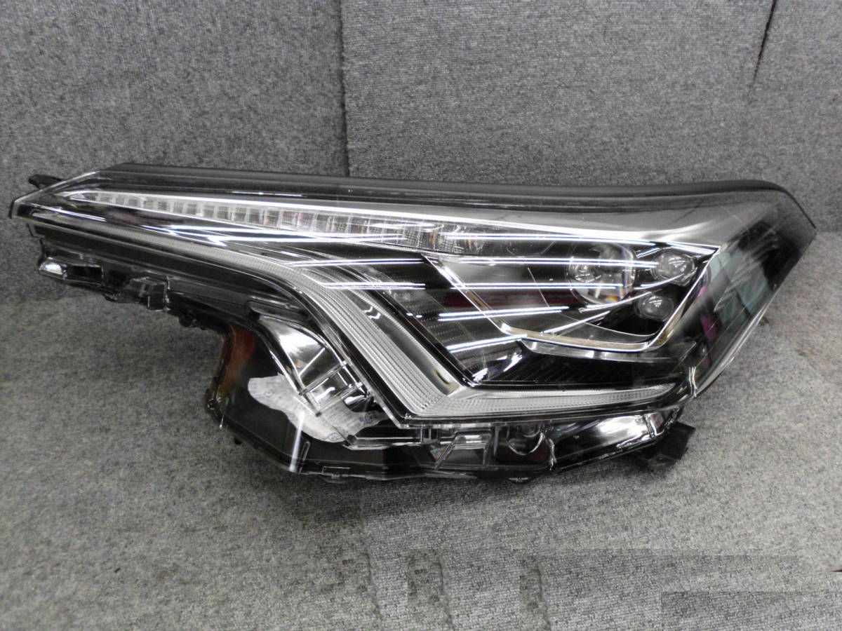 ◎◎1902-71 トヨタ C-HR ZYX10 純正 LED ヘッドライト 左 KOITO 10 
