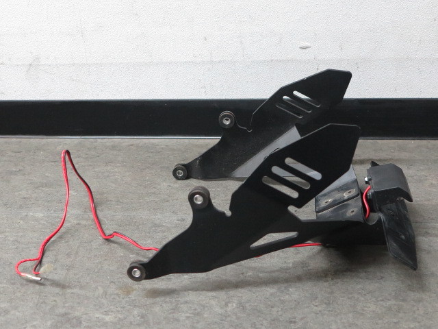 ホンダ Cbr1000rr Sc57 社外 フェンダーレス カスタム バイク パーツ 部品 リア 売買されたオークション情報 Yahooの商品情報をアーカイブ公開 オークファン Aucfan Com