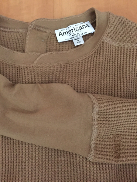 アメリカーナ×雅姫さんコラボ バックヘンリーネックトップス brown 未使用 トップス ハグオーワー