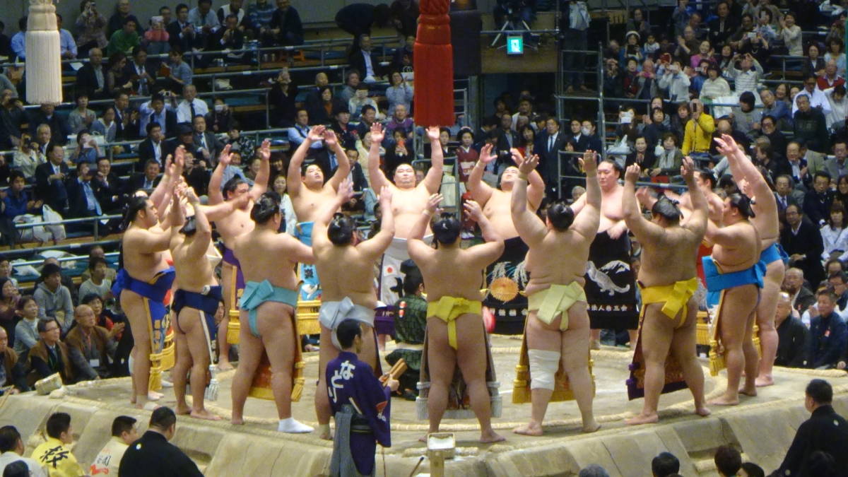 ★★ 大相撲 三月場所 14日目 3/23(土) 椅子S席 西6列　3枚 ★★