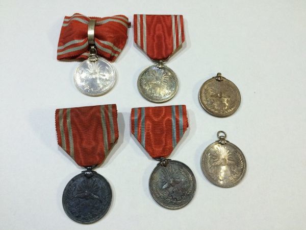 勲章 徽章 バッジ 記念品 校章 25＊11166◇勲章⁄メダル⁄御微