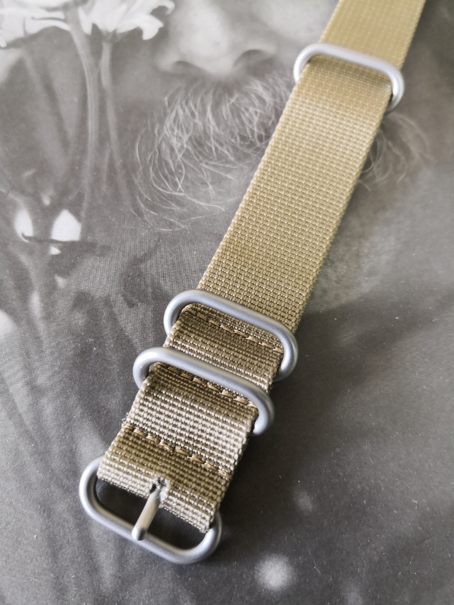 NATOベルト カシス(CASSIS) 22mm つや消しシルバーRing 時計バンド カーキ(ベージュ) ベルト交換工具付 試着のみ美品 _1