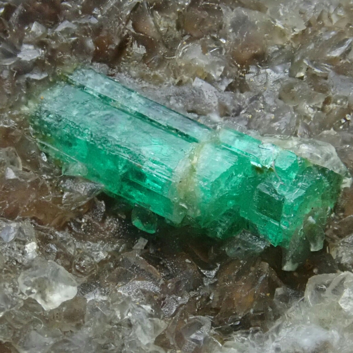 エメラルド　緑柱石　ベリル　アフガニスタン　鉱物　 標本 原石 天然石_2