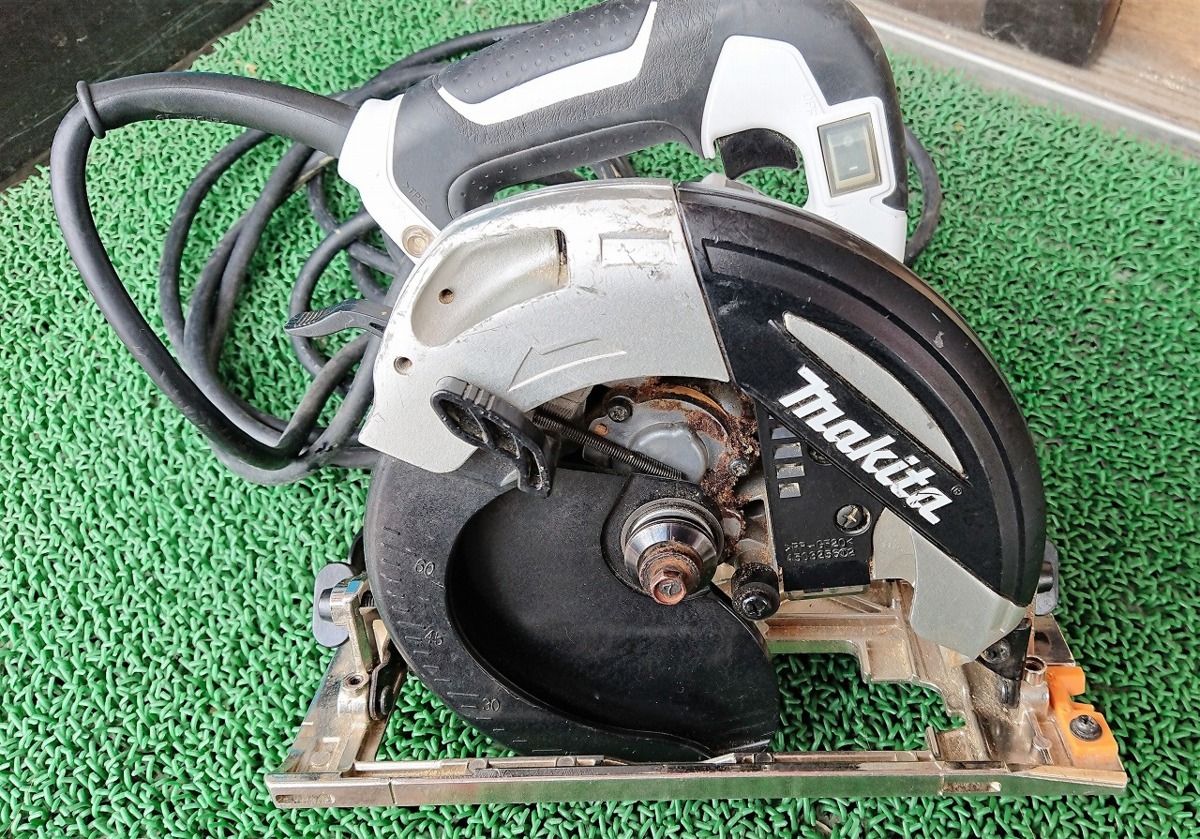 ＄【 Makita マキタ 165mm マルノコ 5731S チップソー 単相100V 電動工具 人気工具 丸鋸 建築 大工道具 】HO4035