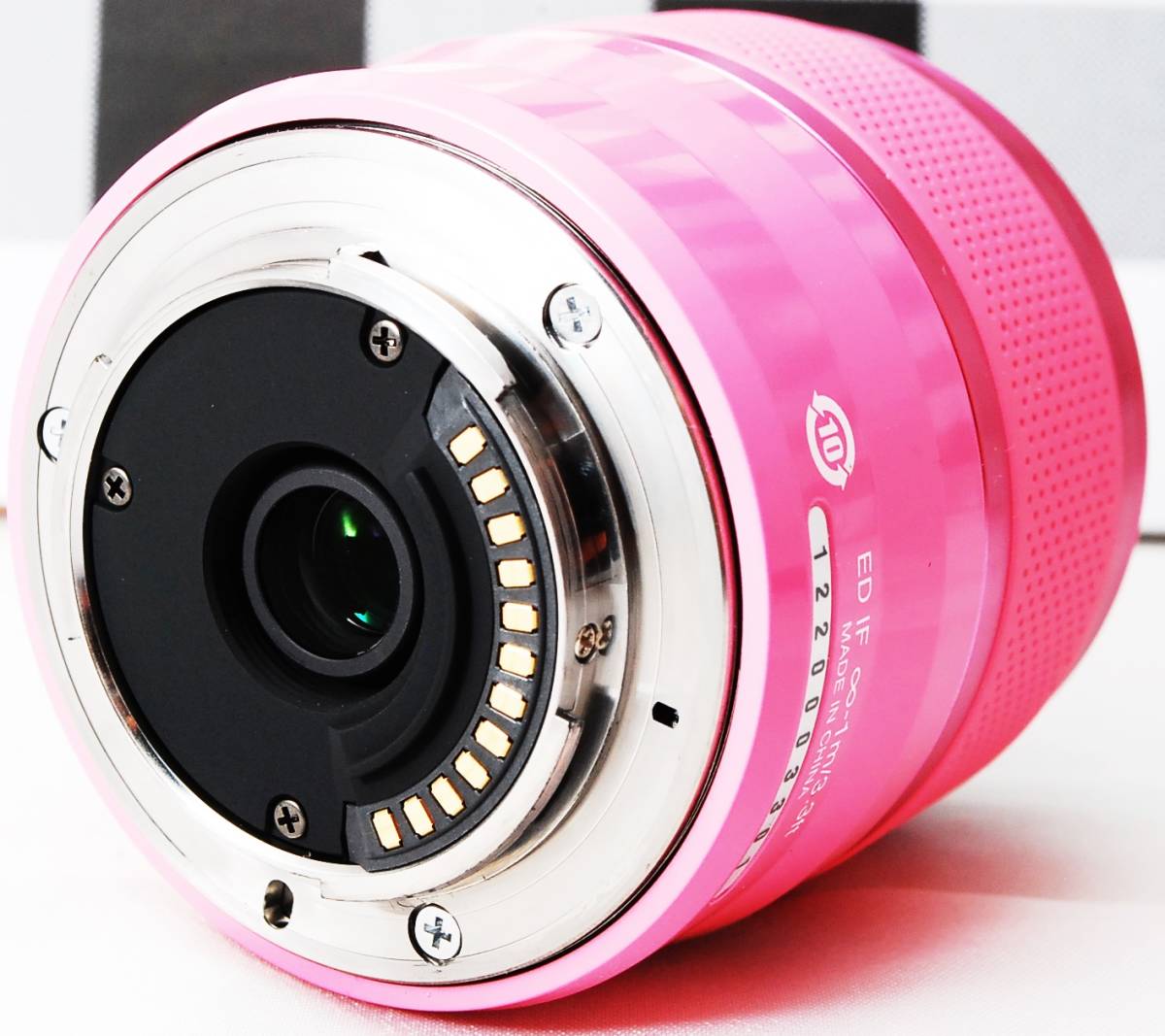 ★なかなか出会えないピンク★ニコン 30-110mm 手振れ補正 ☆超極上級＆レアピンク☆ニコン Nikon 1 30-110mm VR 手振れ補正機能