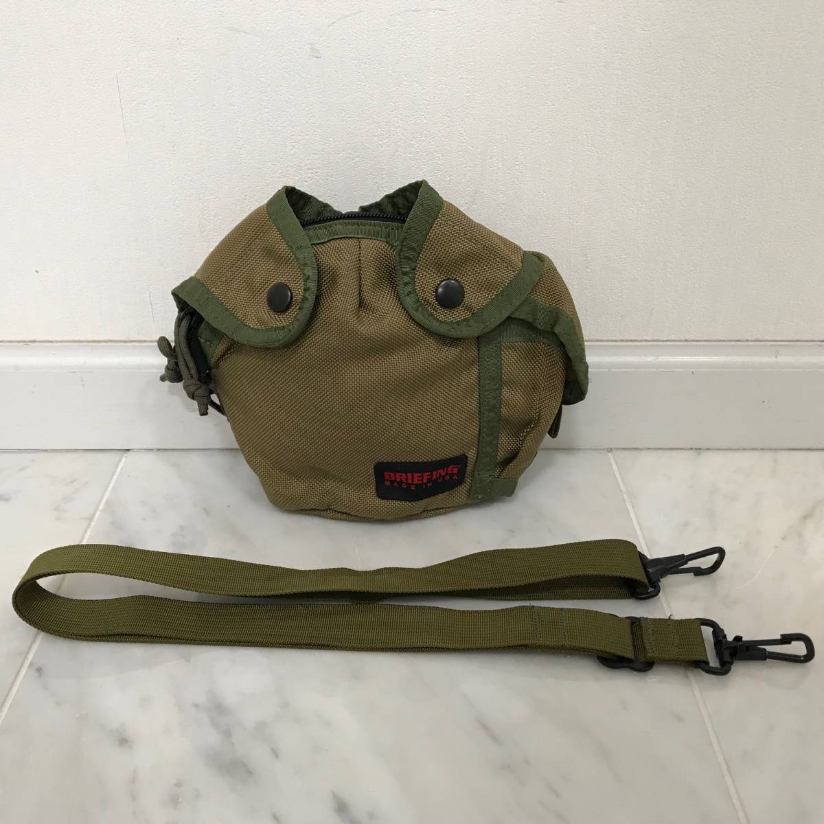 美品 ブリーフィング ジップ ミニショルダー カーキ バリスティック 