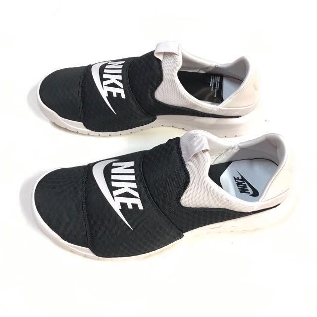 Nike ナイキ ベナッシ Slp 黒白 26cm 26 0cm 売買されたオークション情報 Yahooの商品情報をアーカイブ公開 オークファン Aucfan Com