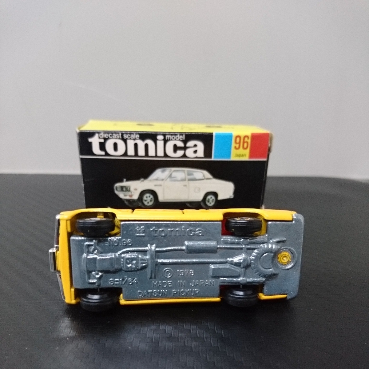 トミカ ダットサン ピックアップ【黒箱・日本製】 トミカ ダットサン ピックアップ 黒箱 日本製 ダットラ 日産 【公式通販】