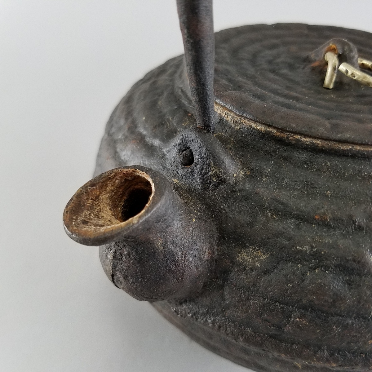 ロクロ目鉄瓶 掻立摘 総重量1300g 茶道具 時代物骨董#18525 
