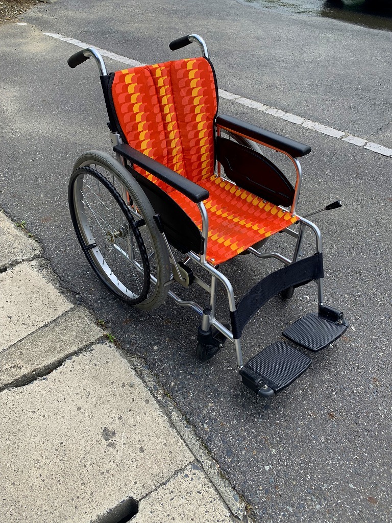 自走式車椅子 折り畳み 22インチ (V3145) 【公式通販】 自走式車椅子 折り畳み 22インチ (V3145) 【公式通販】