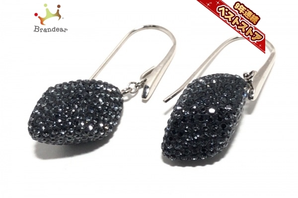 爆買い，高品質 スワロフスキー SWAROVSKI ピアス 金属素材&times;スワロフスキークリスタル シルバー&times;黒 アクセサリー 耳(その他)｜売買されたオークション情報、yahooの商品情報をアーカイブ公開 - オーク その他