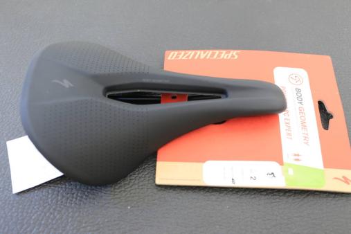 POWER ARC EXPERT SADDLE BLK 155mm パーツ スペシャライズド 【公式通販】