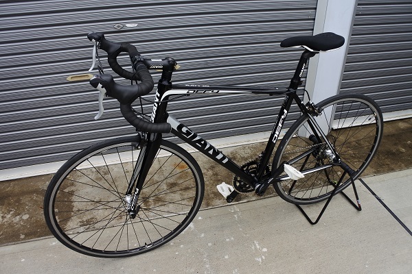 11 Giant (ジヤイアント) DEFY3 SORA 2×8s STIレバー、チェーン、各