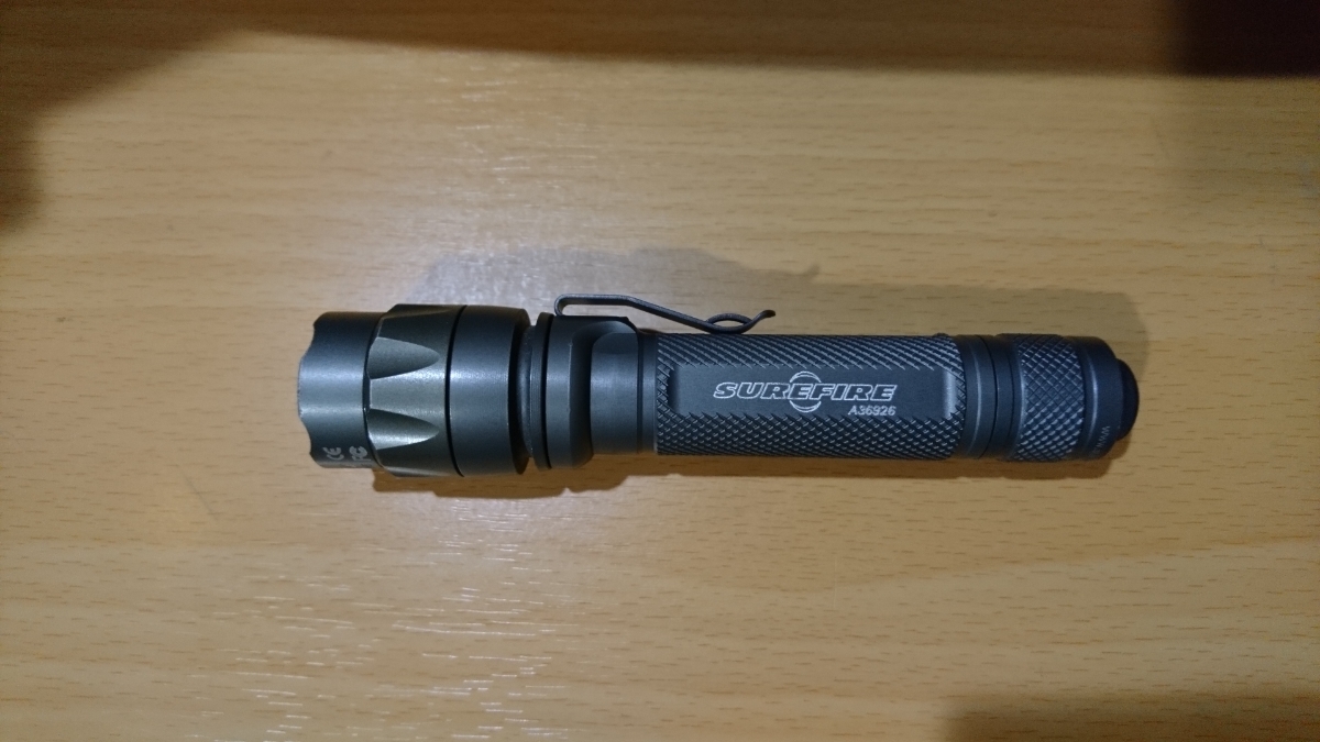 SUREFIRE L4 DIGITAL LUMAMAX LED フラッシュライト