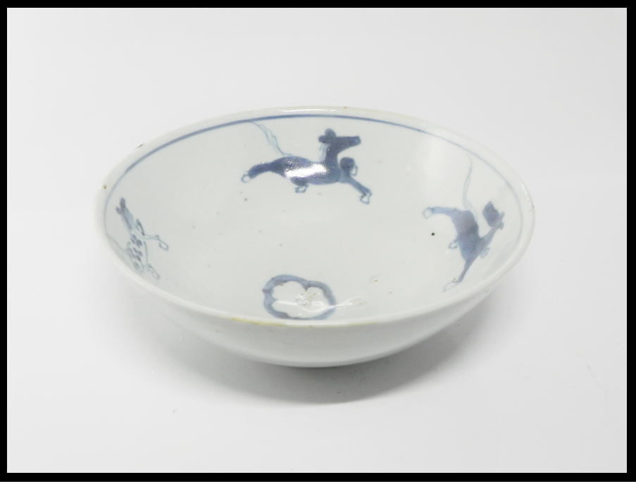 【定番，低価】 古玩色々 古染付 春駒図 茶碗 明末(明)｜売買されたオークション情報、yahooの商品情報をアーカイブ公開 - オークファン 明