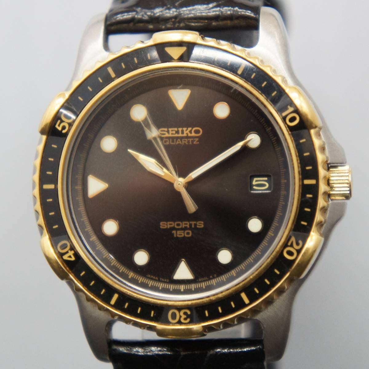 電池交換済 稼働品 SEIKO セイコー 7N42-800A SPORTS 150 黒文字盤 