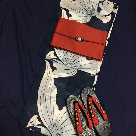 ☆高級変わり織り浴衣☆優美な金魚柄☆紺色 粋な古典柄 新品 限定 和装