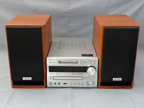 ONKYO X-N7XX ( FR-N7XX / D-N7XX ) CD/MD/USB/Tunerコンポ 2013年製