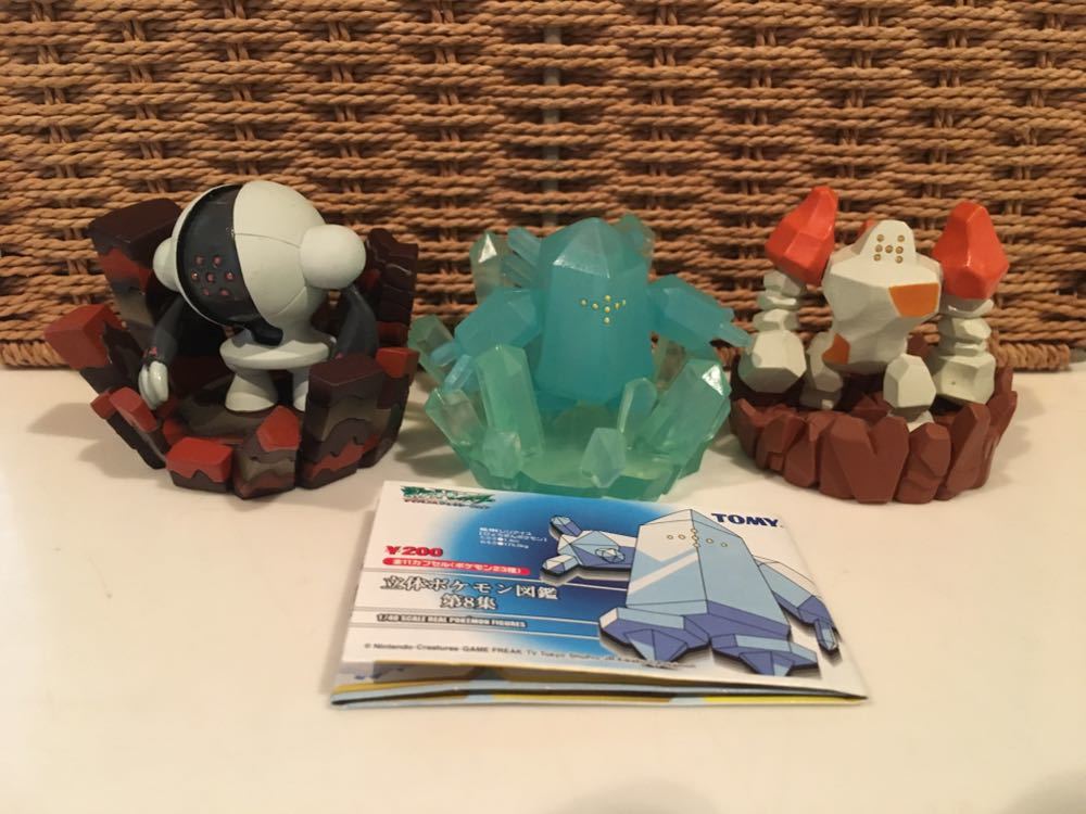 レビューポケットモンスター 立体ポケモン図鑑 「CAPSULE レジアイス