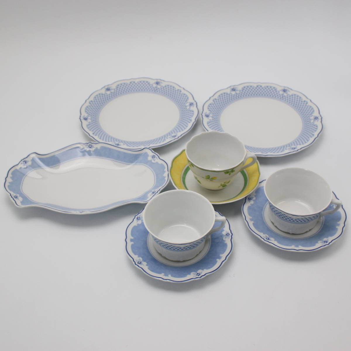500) HUTSCHENREUTHER/フッチェンロイター 【カップ＆ソーサー/丸皿/オーバルプレート】 9点セット ブランド食器 ブルー イエロー 