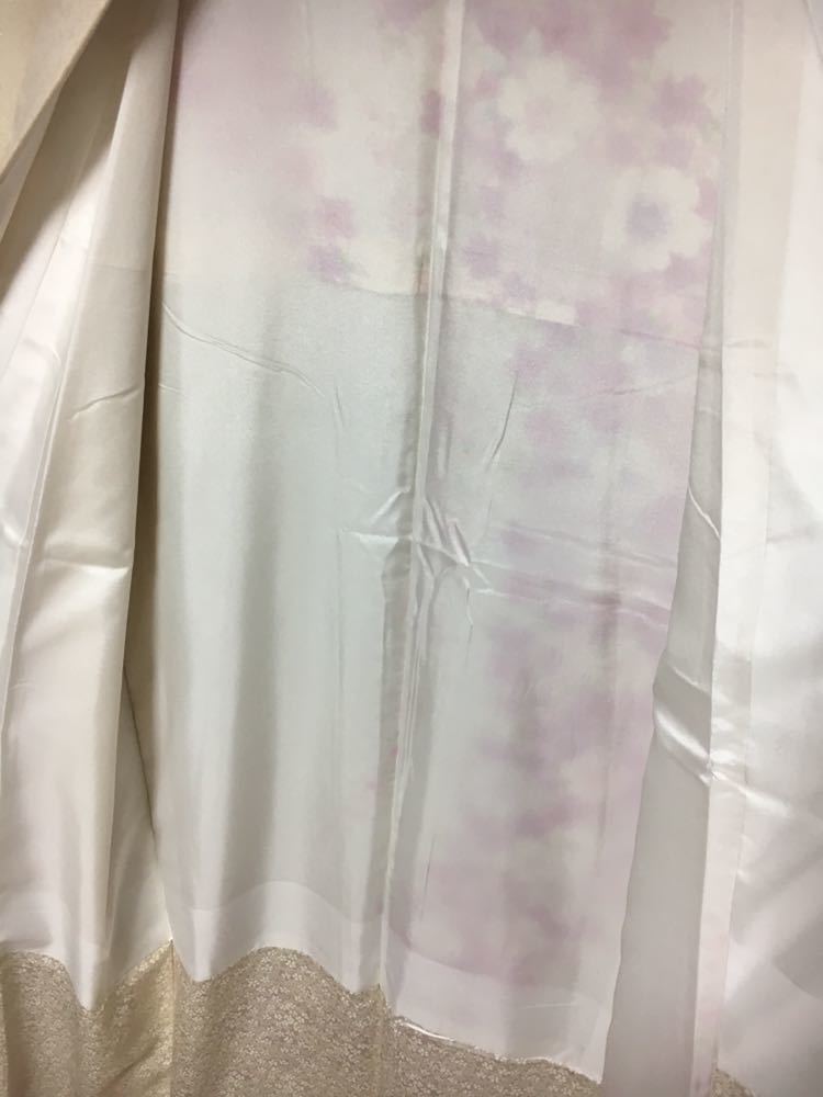 非売品！大人 女性 成人式 着物 振袖 絹？メーカー不明 クリーム色/紫/花模様 撮影 モデル CM 写真 貸衣装 中古 在庫整理 KL-13