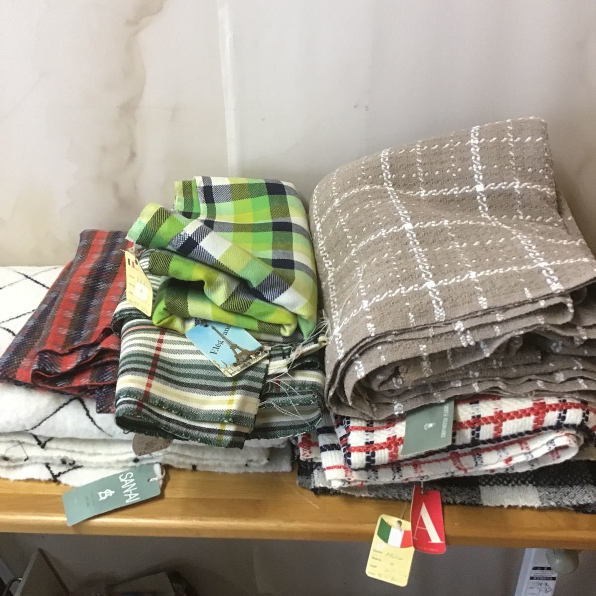  ハンドメイド 生地 布 海外製 品 まとめて セット 手芸 インテリア アンティーク レトロ ヴィンテージ(その他)｜売買されたオークション情報、yahooの商品情報をアーカイブ公開 - オークファ その他