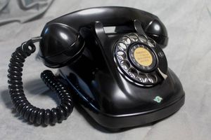 黒電話のYahoo!オークション(旧ヤフオク!)の相場・価格を見る｜Yahoo