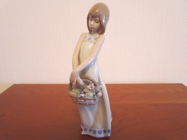 LLADRO リヤドロ お花の宝物 陶器人形 置物 公式通販